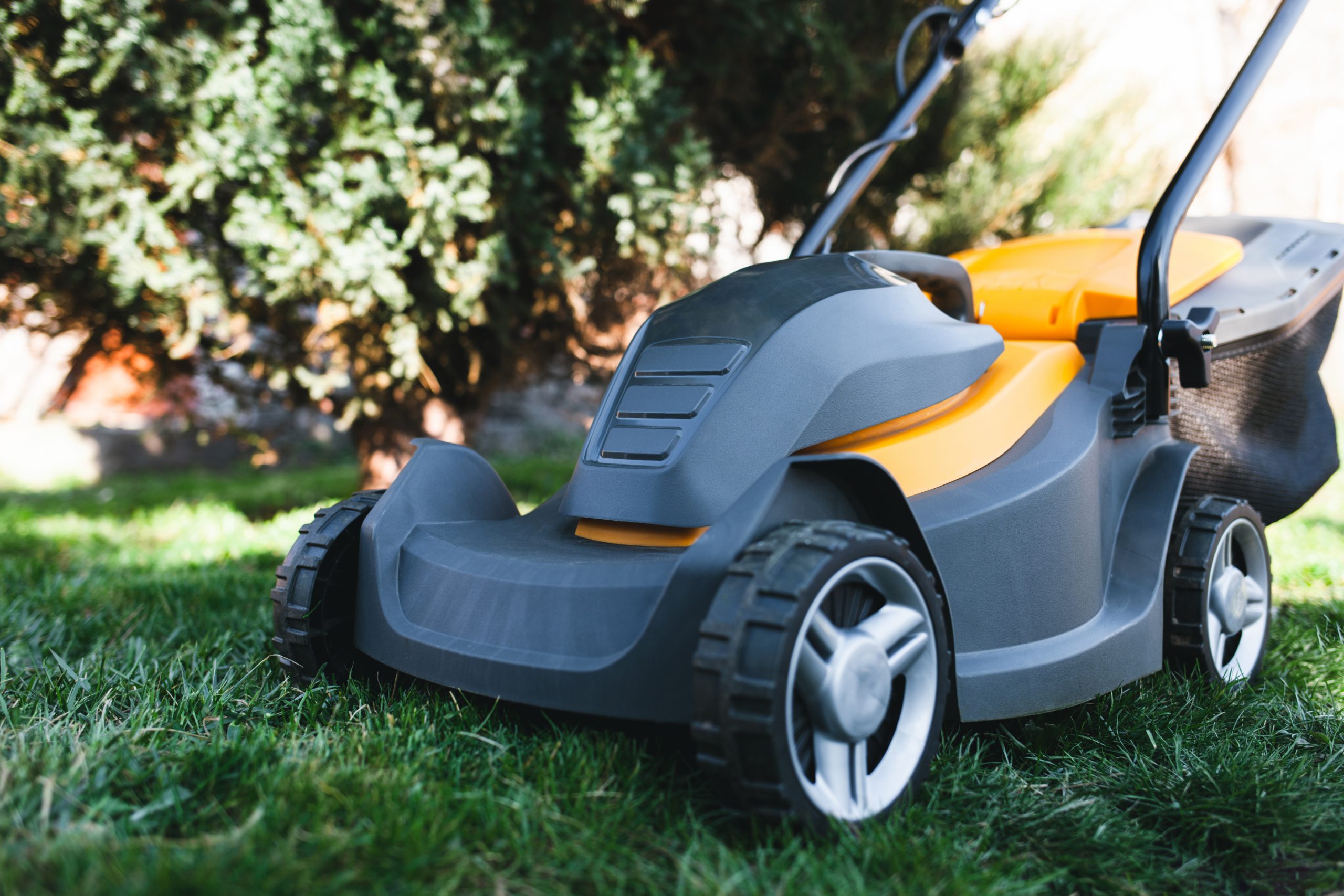 Advantages of Battery Powered Equipment - Landscaping Blog